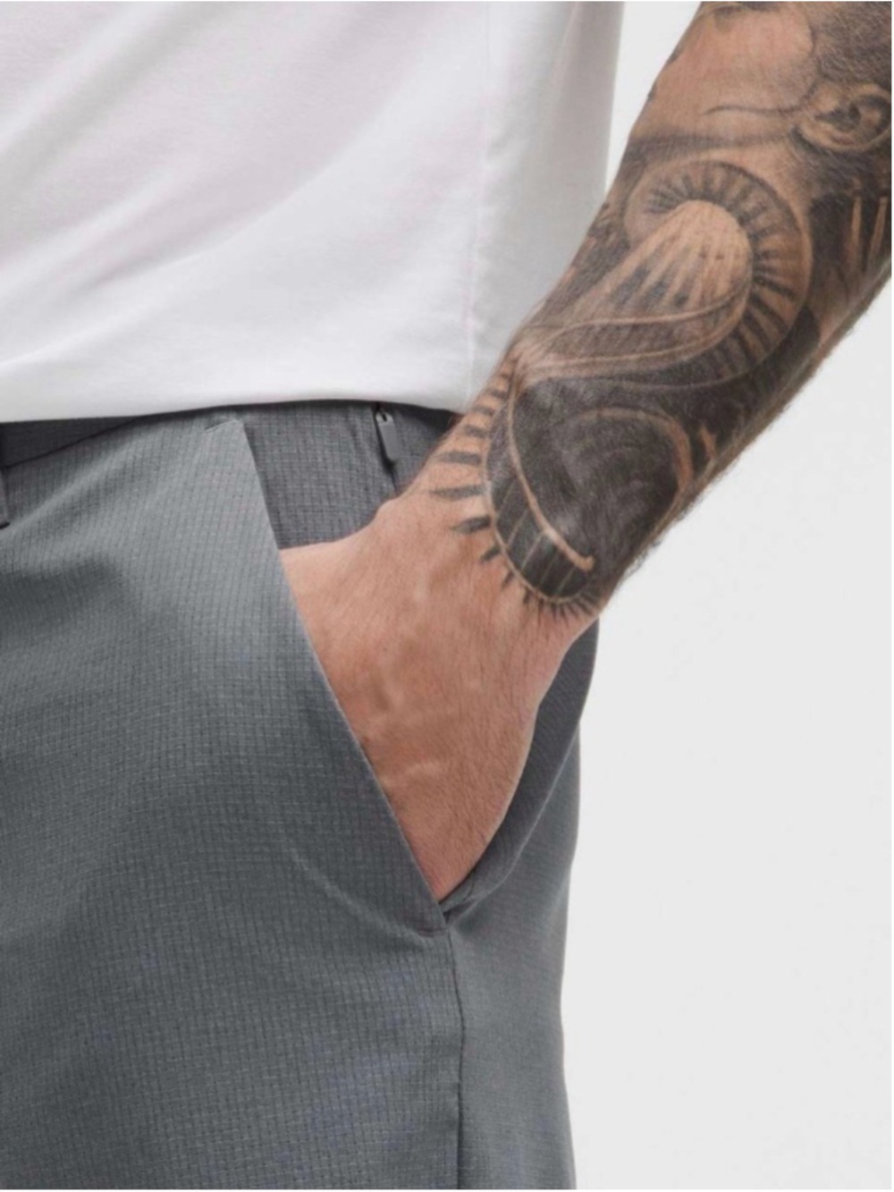 Lululemon ABC Classic-Fit Short 9" WovenAir Solar Grey Size 40 - Picture 3 of 14